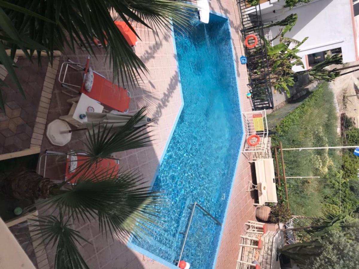 Vrisi Apartments & Villa Pitsidia Bagian luar foto