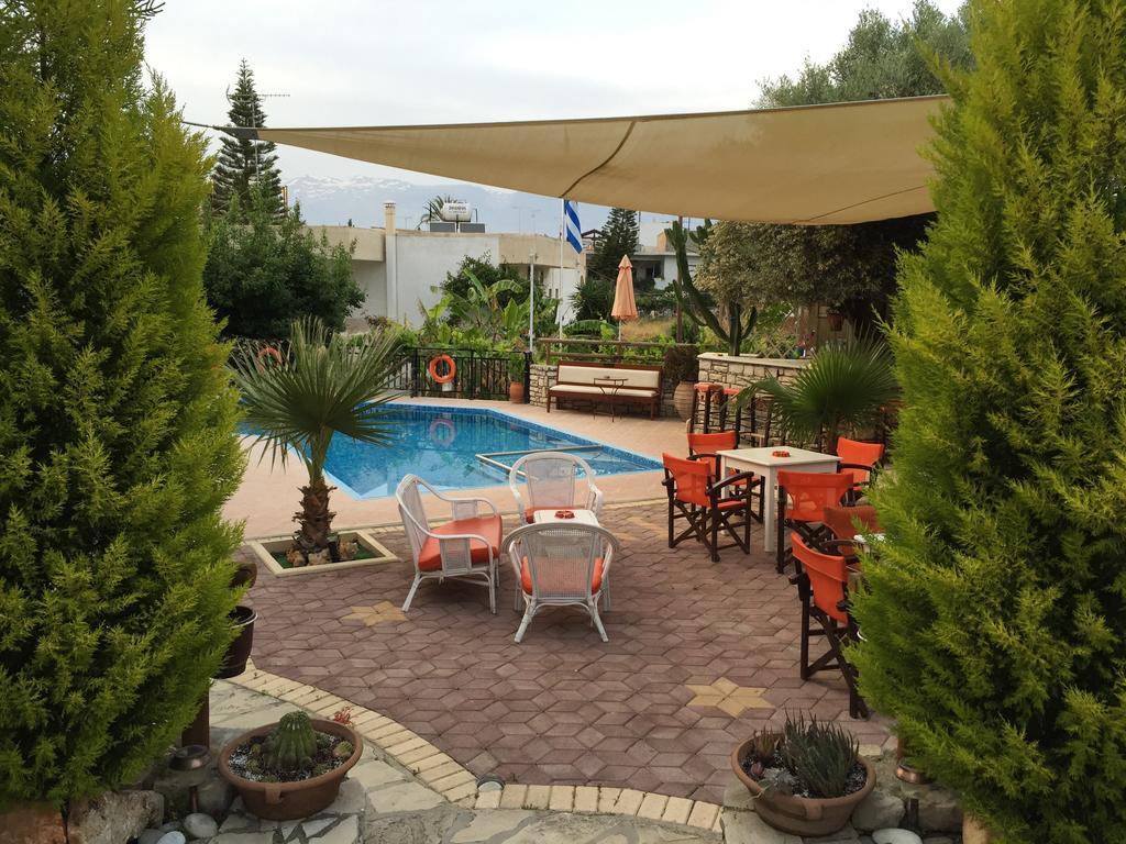 Vrisi Apartments & Villa Pitsidia Bagian luar foto