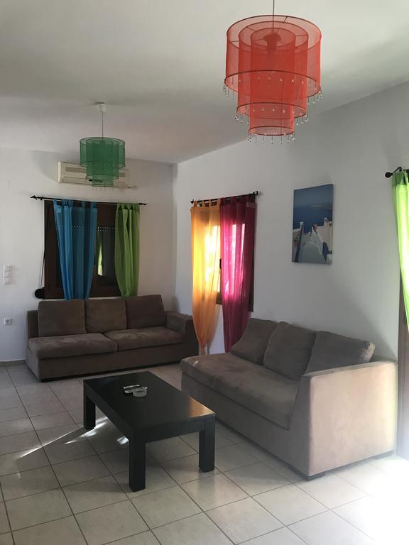 Vrisi Apartments & Villa Pitsidia Bagian luar foto