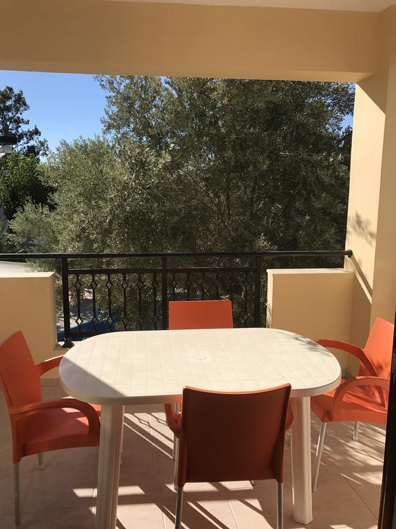 Vrisi Apartments & Villa Pitsidia Bagian luar foto