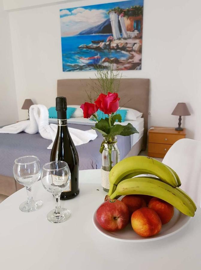 Vrisi Apartments & Villa Pitsidia Bagian luar foto