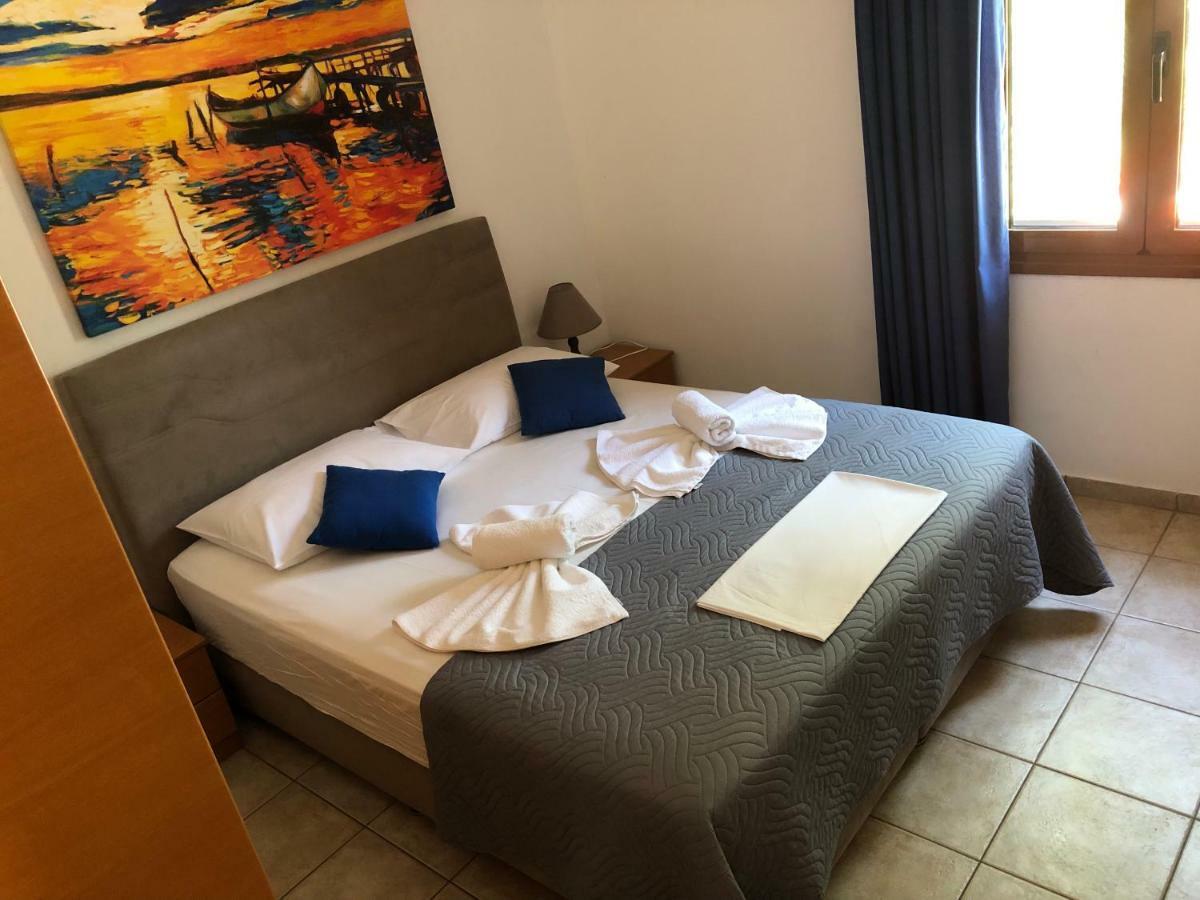Vrisi Apartments & Villa Pitsidia Bagian luar foto