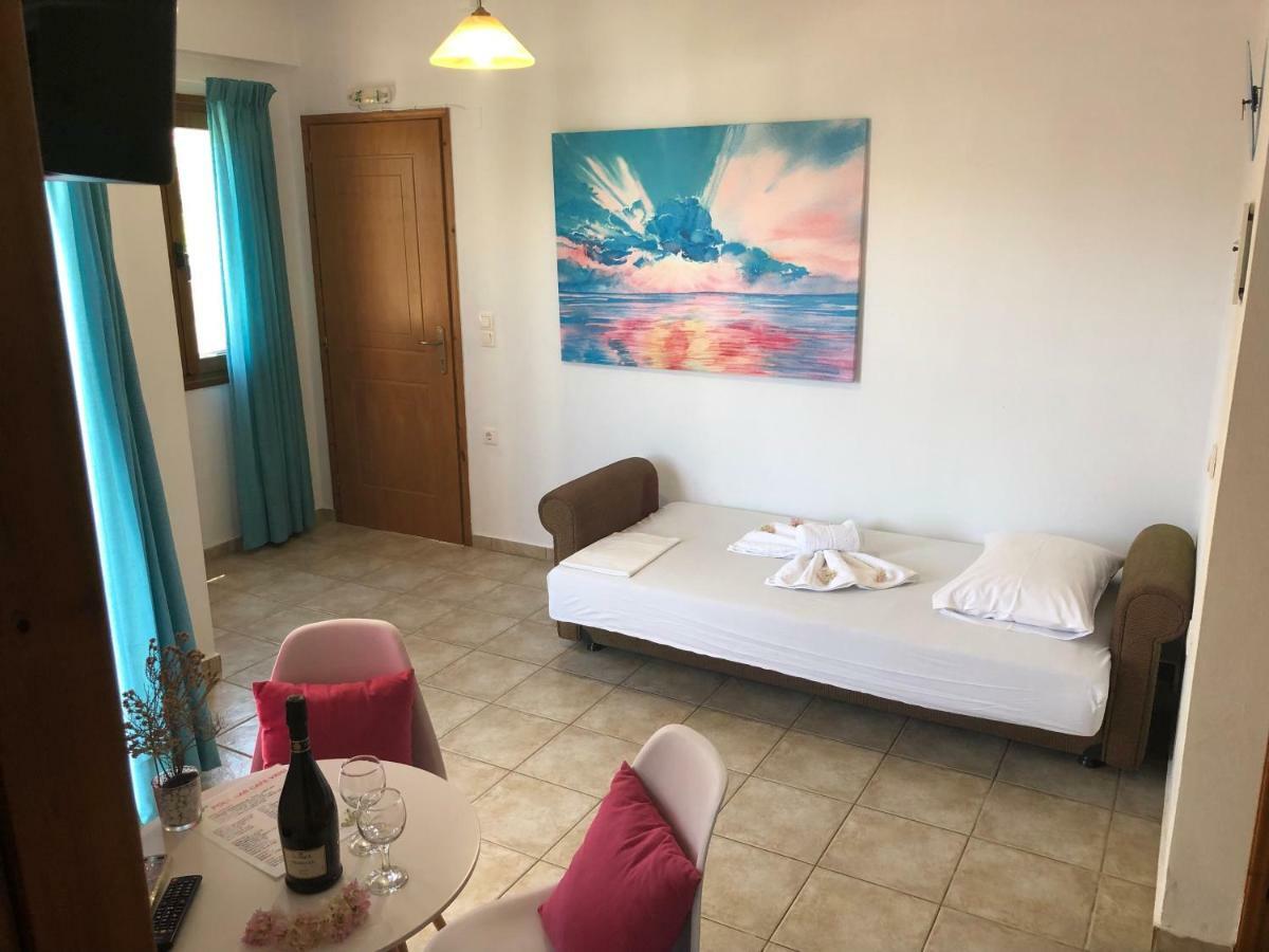 Vrisi Apartments & Villa Pitsidia Bagian luar foto